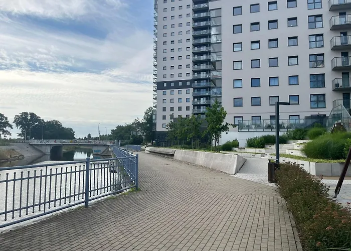 Browary Wroclawskie Prywatny Parking Silownia Aparthotel Breslavia